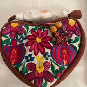 Heart-Shaped Floral Embroidered Crossbody Bag - Multicolor